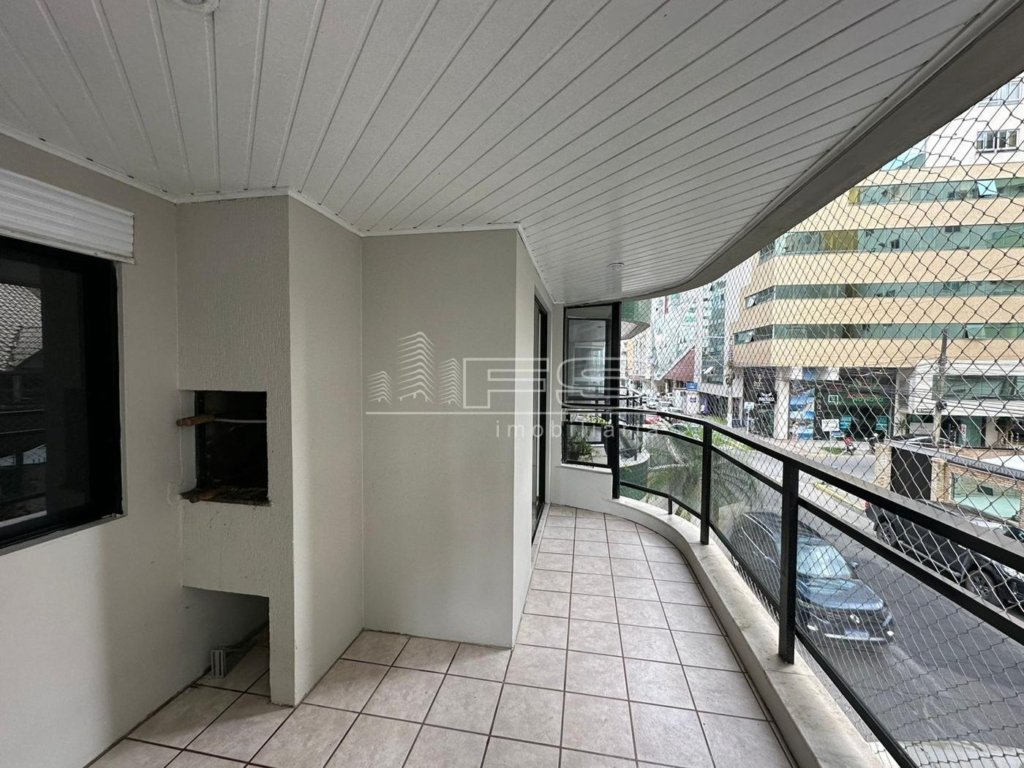 Residencial Guarujá, 3 dormitórios, Meia Praia, Itapema – SC