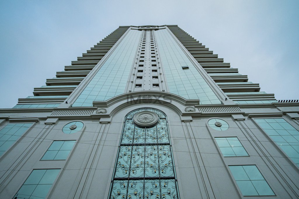 3052 - Paramount Tower, 4 suítes, quadra mar, Meia Praia, Itapema