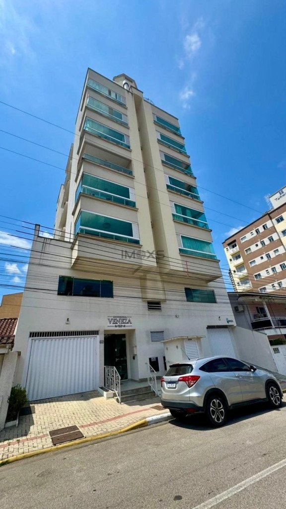 V10079 - Residencial Veneza, 2 suítes, Meia Praia, Itapema